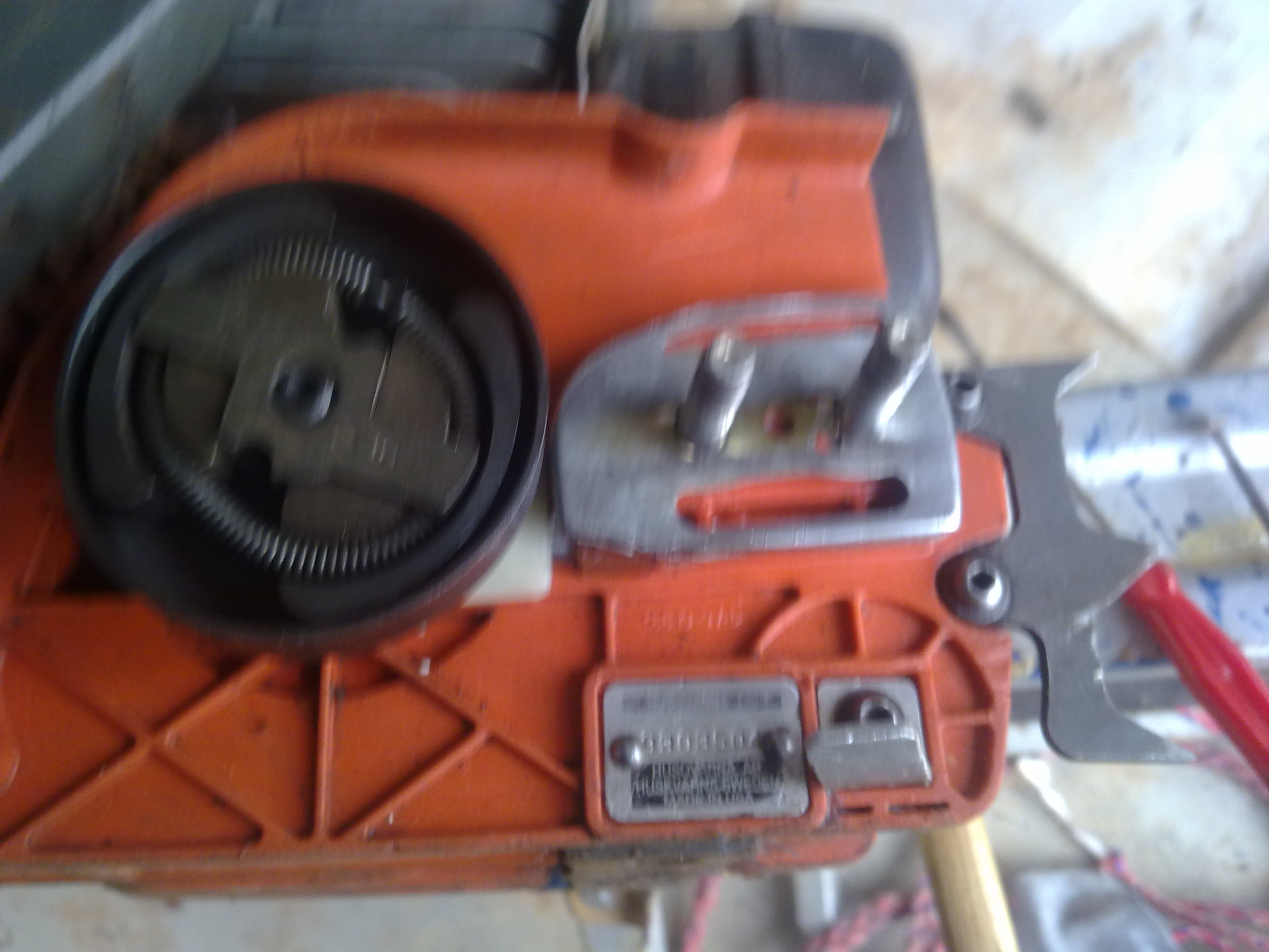 Replacing an Oil Pump in a Husqvarna/Poulan/Craftsman/Johnsered