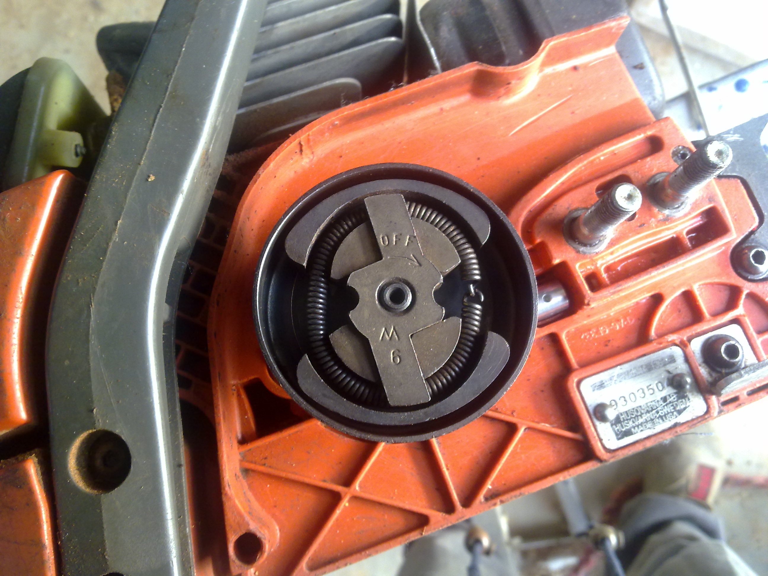 Replacing an Oil Pump in a Husqvarna/Poulan/Craftsman/Johnsered